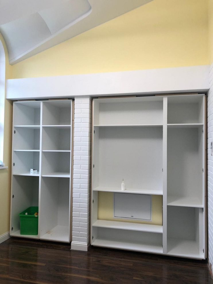 Обложка проекта: Шкаф купе в загородный дом