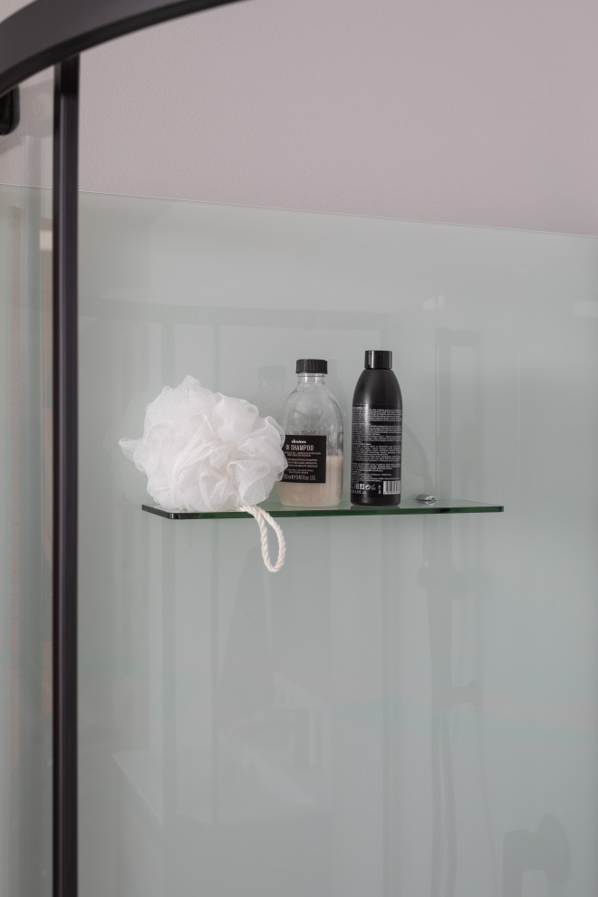 Стеклянная полка для душа