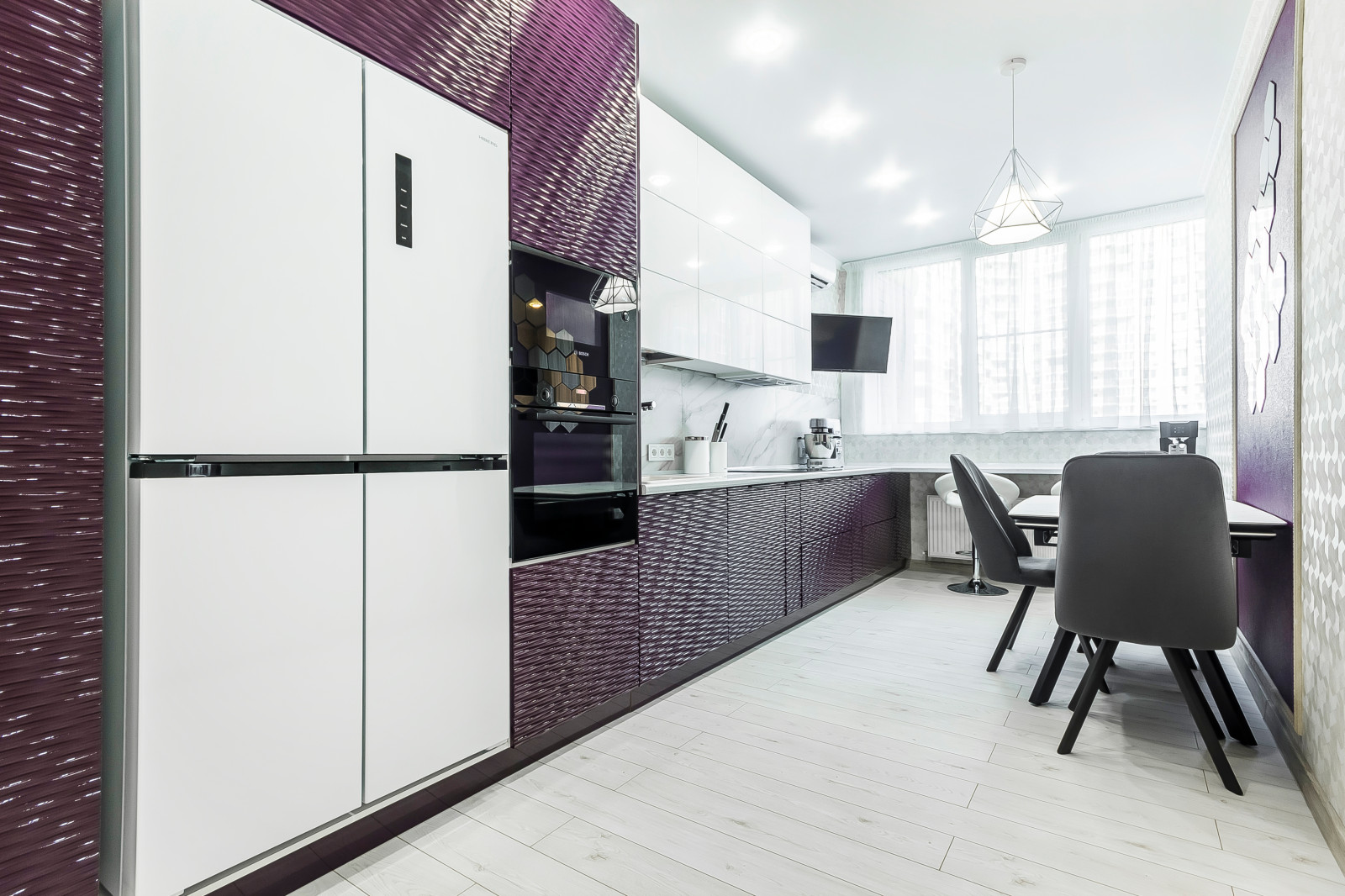 Яркая и функциональная. 2-к квартира в Краснодаре