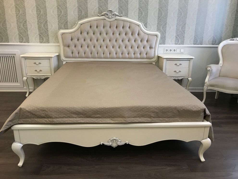 Частный дом. Спальня