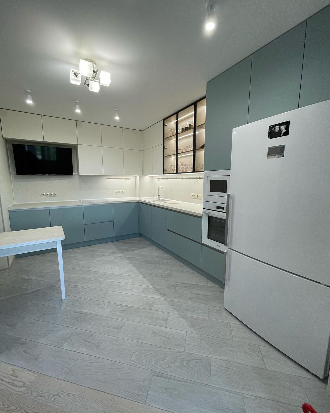 Обложка проекта: Современная мебель