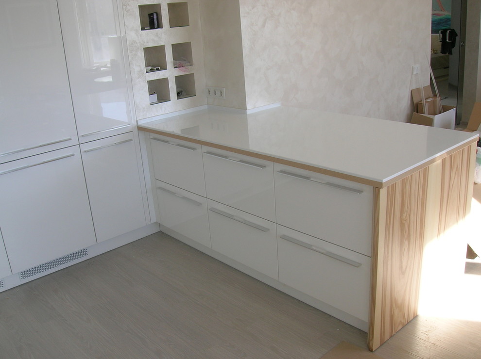 Шпон Ясень Оливковый + эмаль "Высокий глянец"