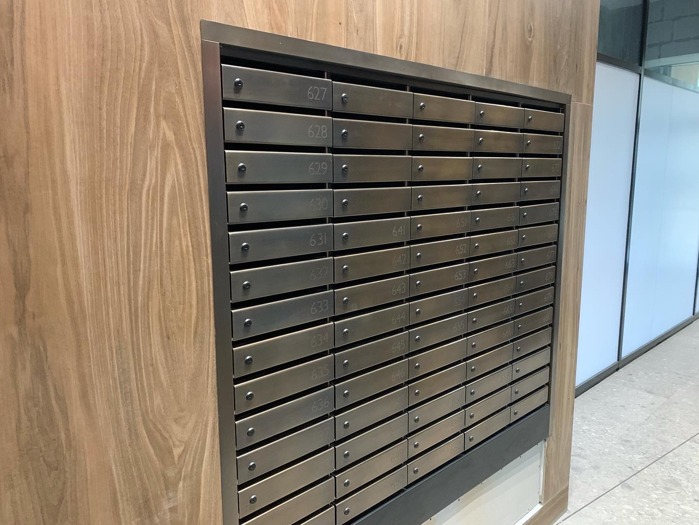 Обложка проекта: Почтовые ящики для ЖК и БЦ на заказ