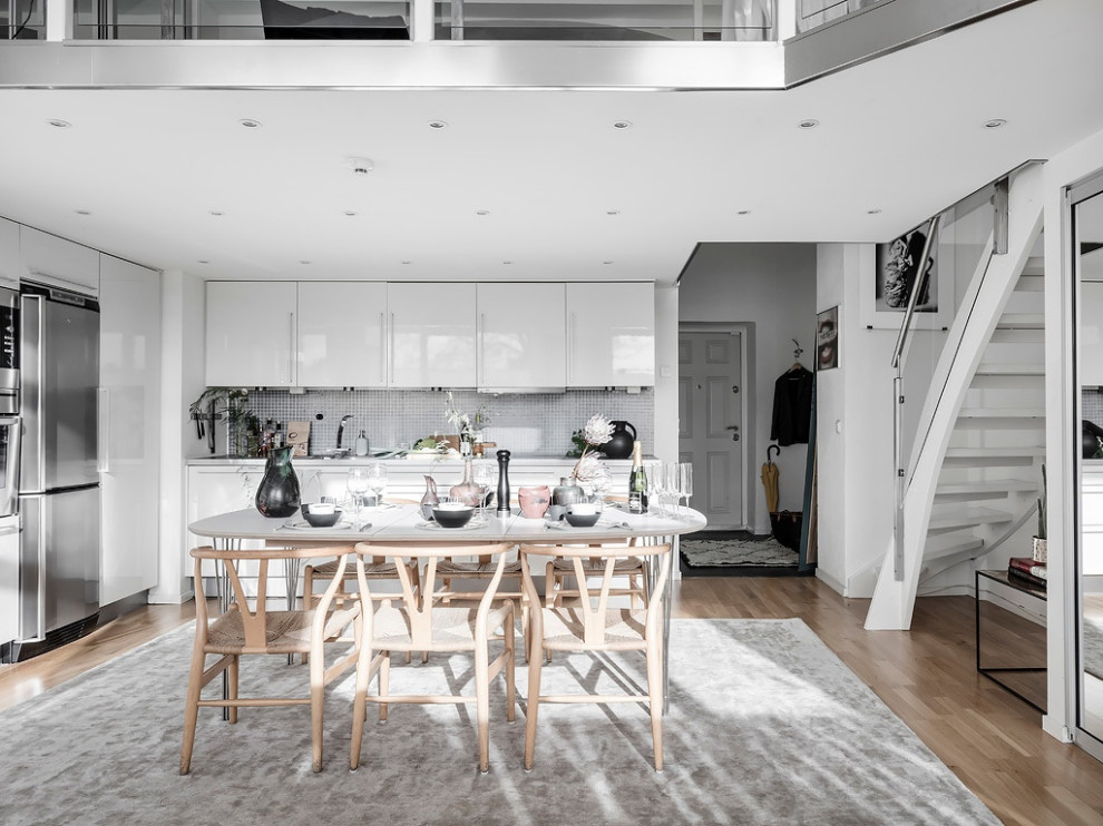 Двухэтажная студия дизайнерский ремонт