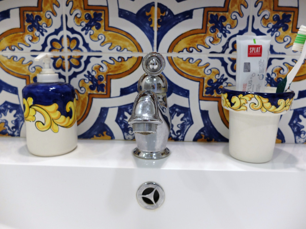 Ванная комната в португальском стиле