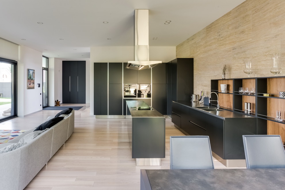 Кухня черного цвета