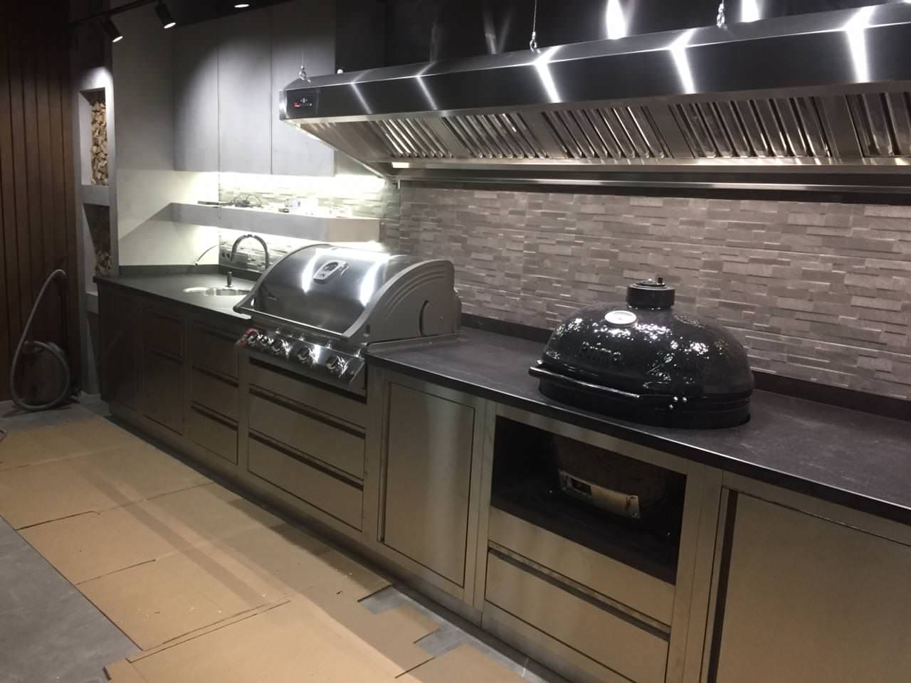 Столешница и стеновая панель Dekton Laos