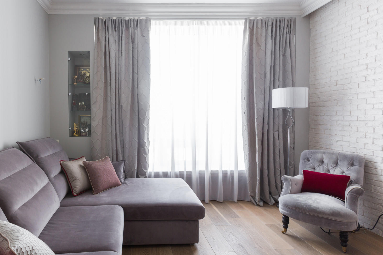 Оформление зоны кухни-гостиной-столовой для Анфисы Чеховой