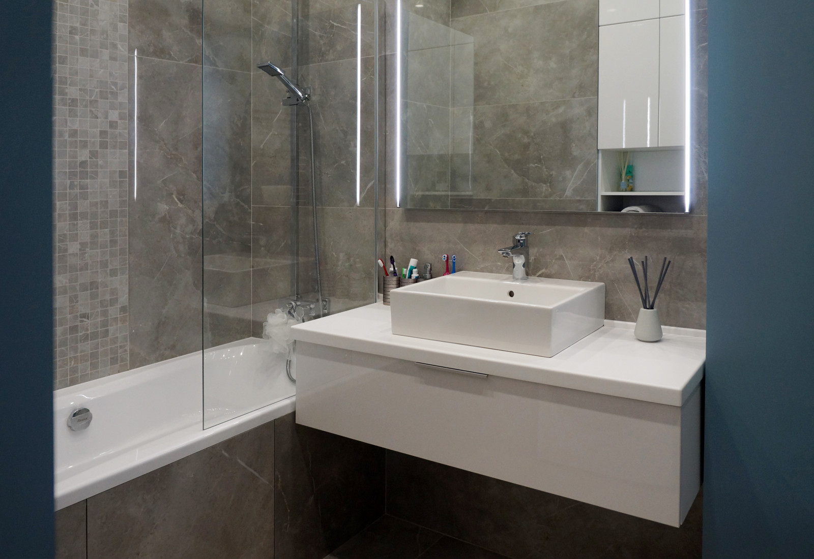 Реализация проекта *Гармония в серых оттенках*