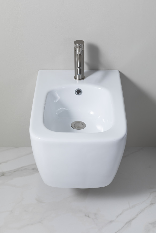 Ванная в бело-голубых тонах