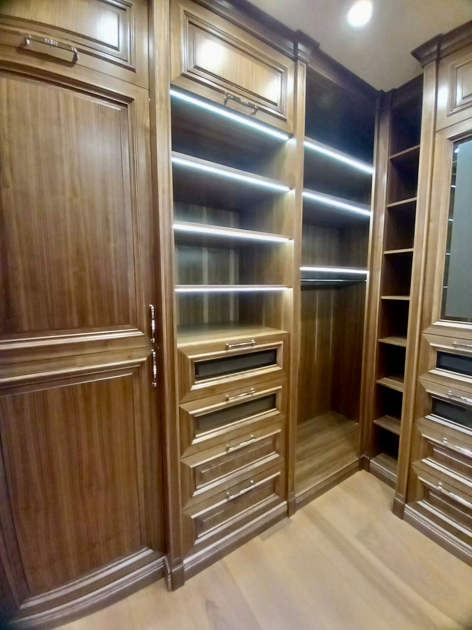 Гардеробная комната на заказ
