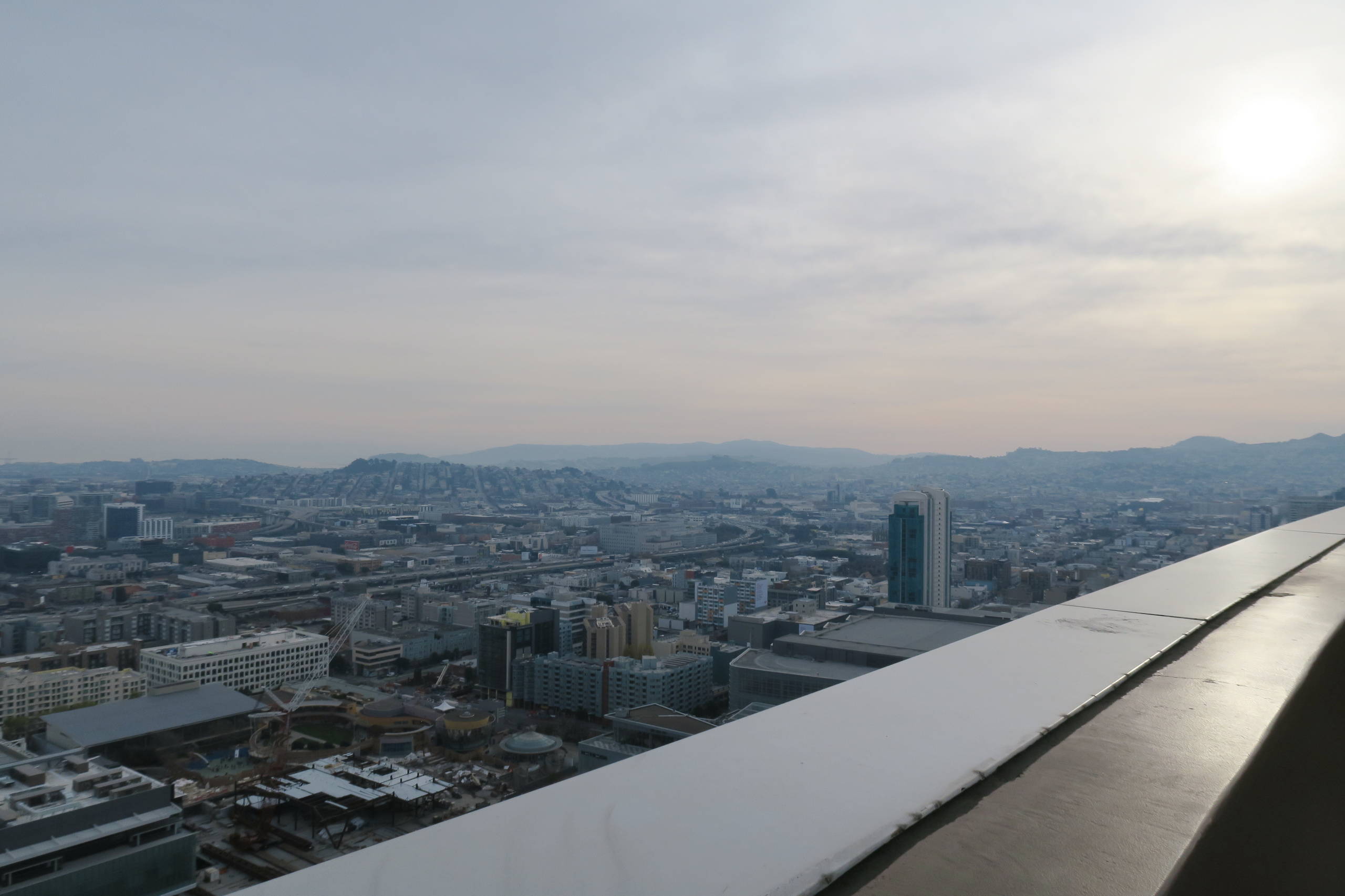 Личный опыт: Небоскреб в США, из которого нет нужды выходить