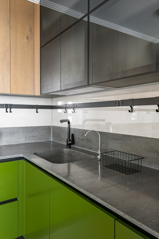 Кухня. Фрагмент