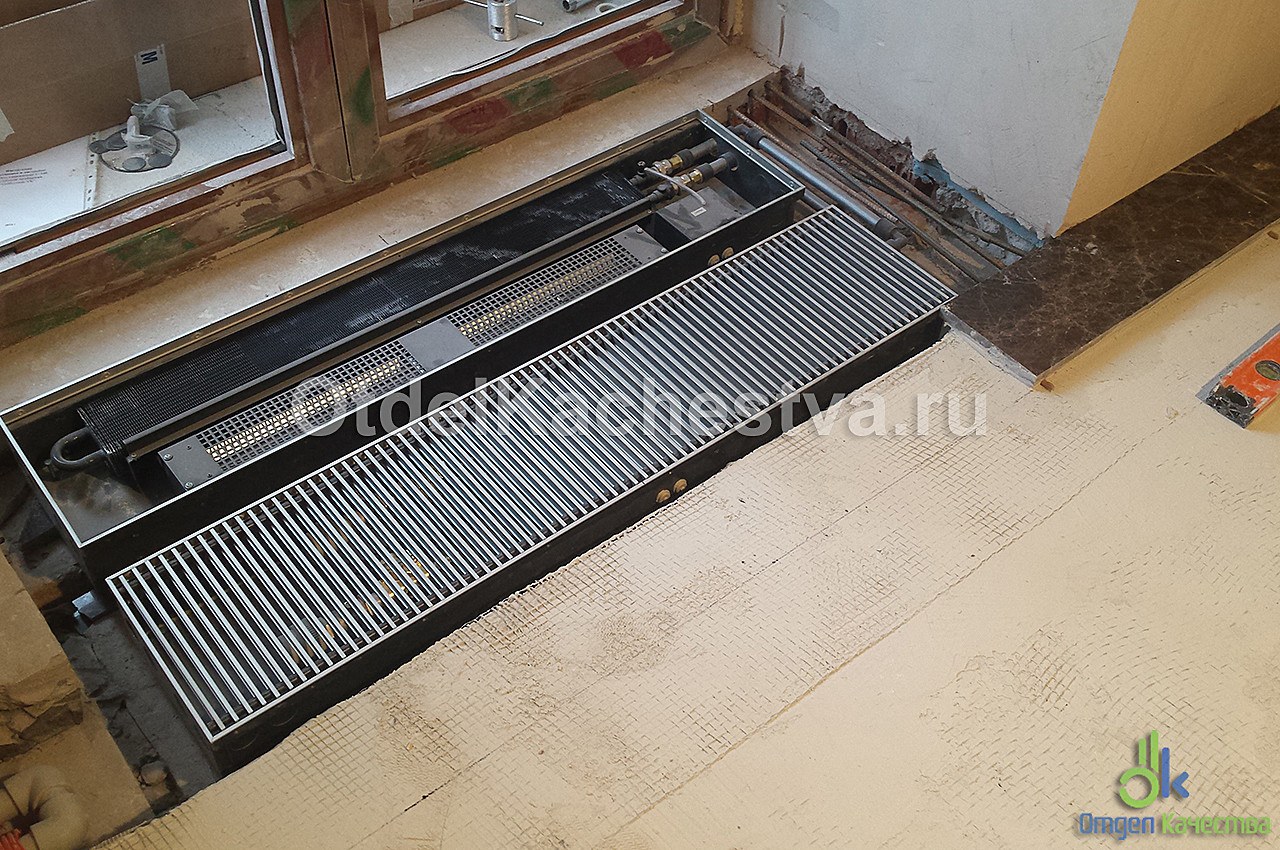 Укладка мрамора в кухне-столовой