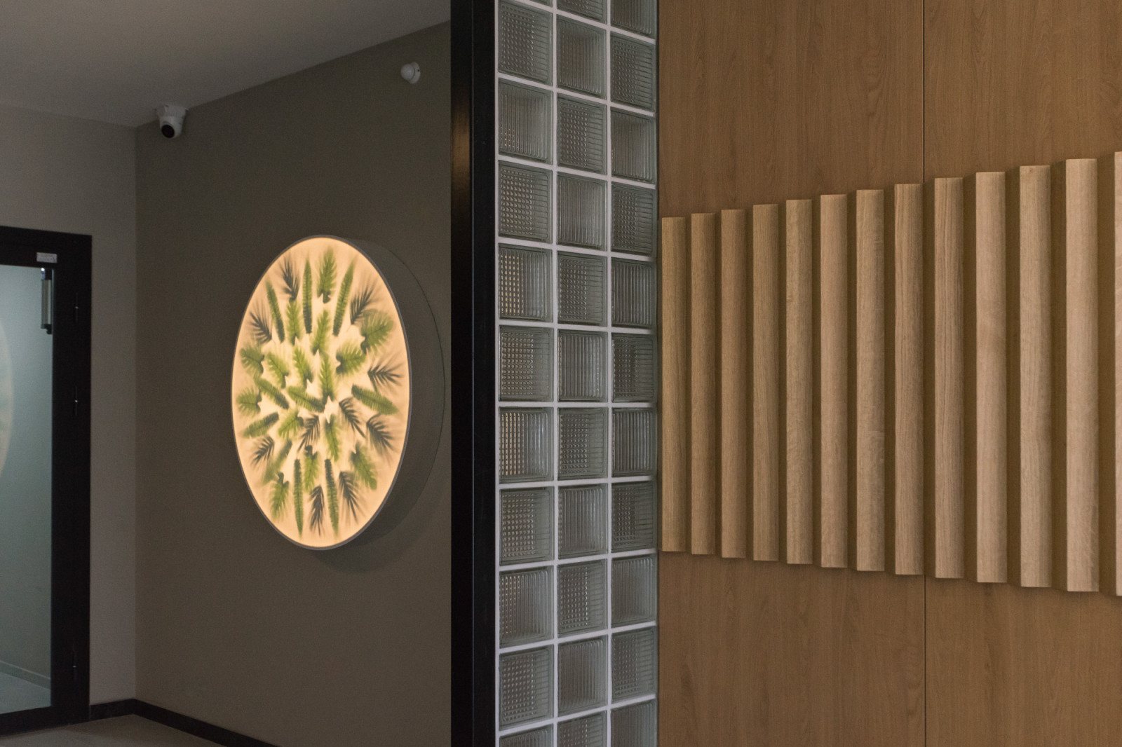 Дом с мостами