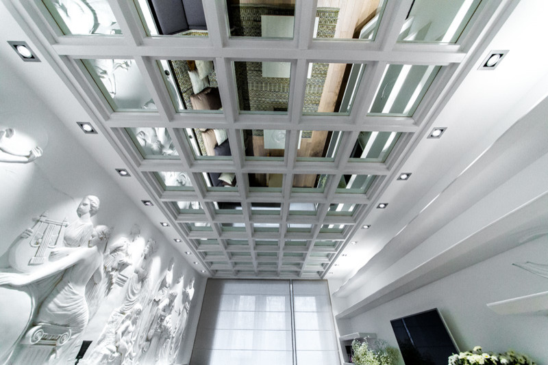 Квартирный вопрос. В греческом зале