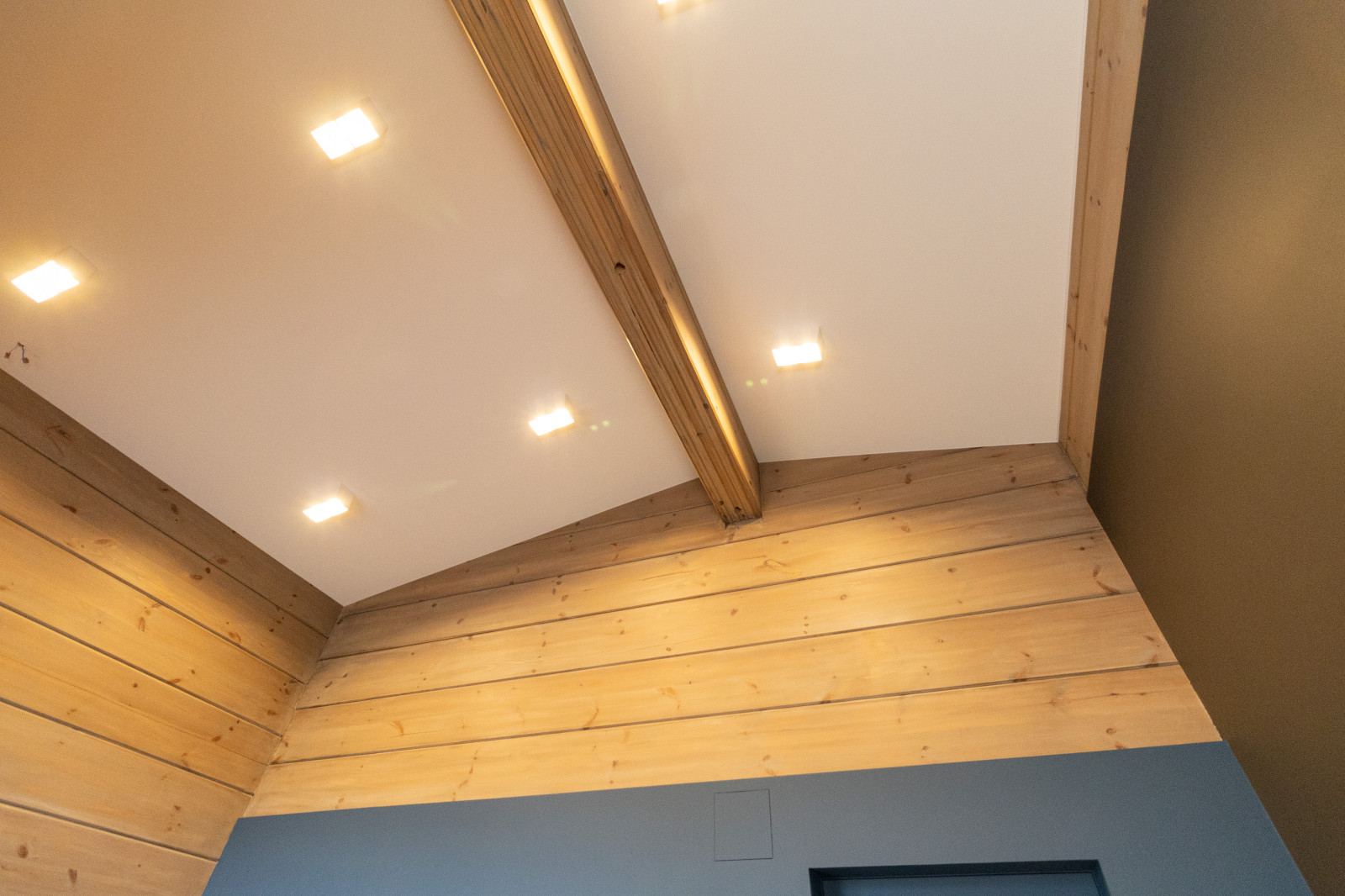 Ремонт дома из клеевого бруса 170 кв. м