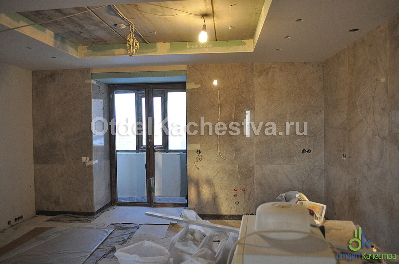 Укладка мрамора в кухне-столовой