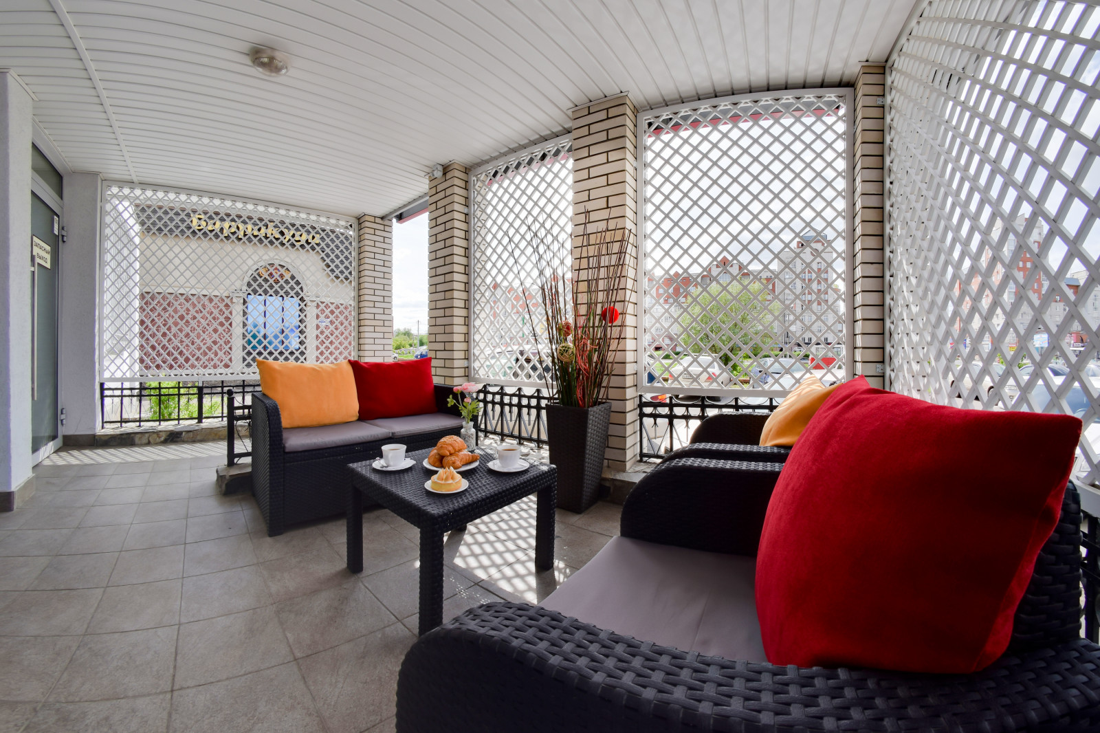 Интерьерные фотографии и Виртуальный тур по Zhukov Hotel г. Омск