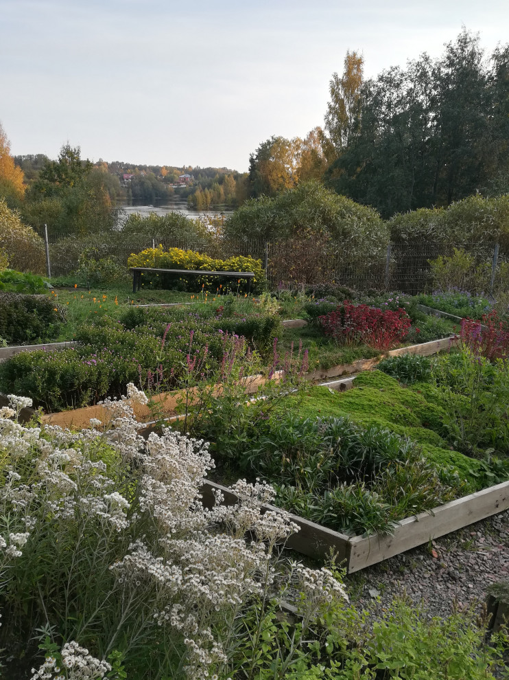 Озеленение рельефного участка в Токсово