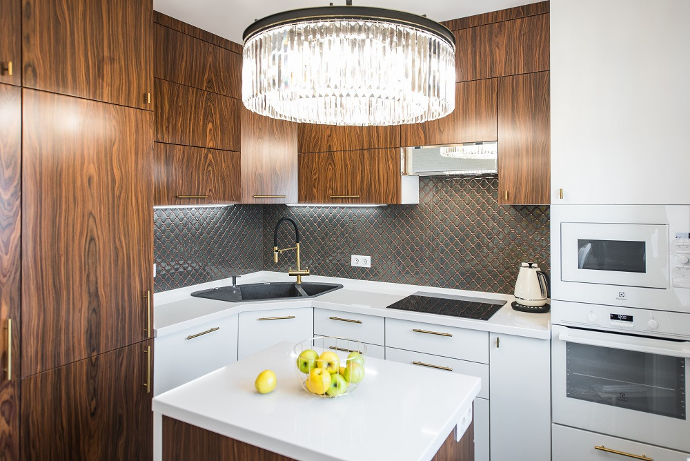 Кухня в натуральном шпоне