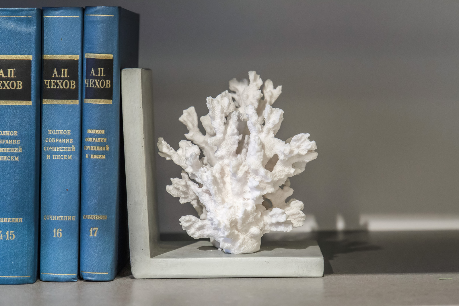 Гостиная с порталом