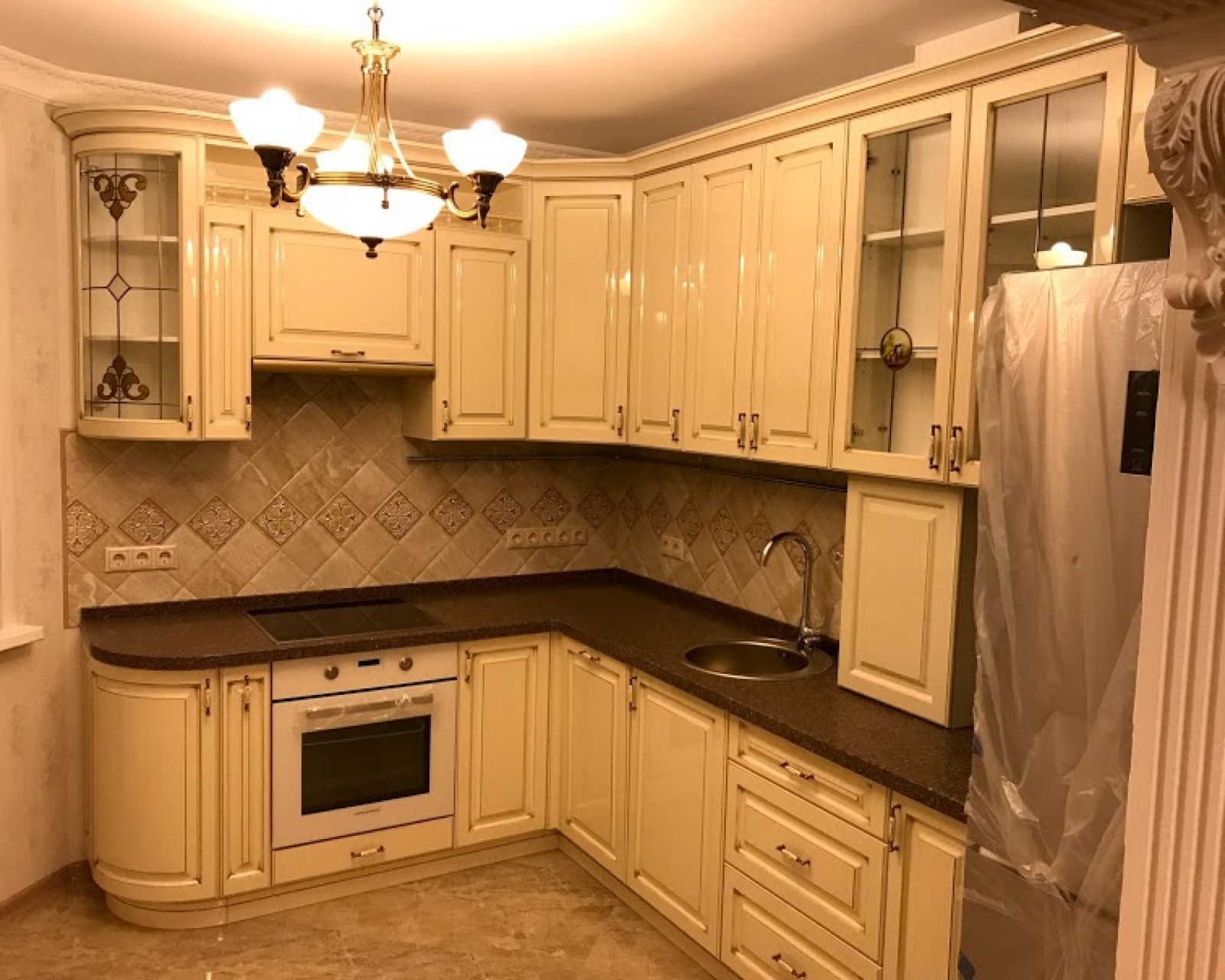 Мебель из массива дерева, шпона, мдф