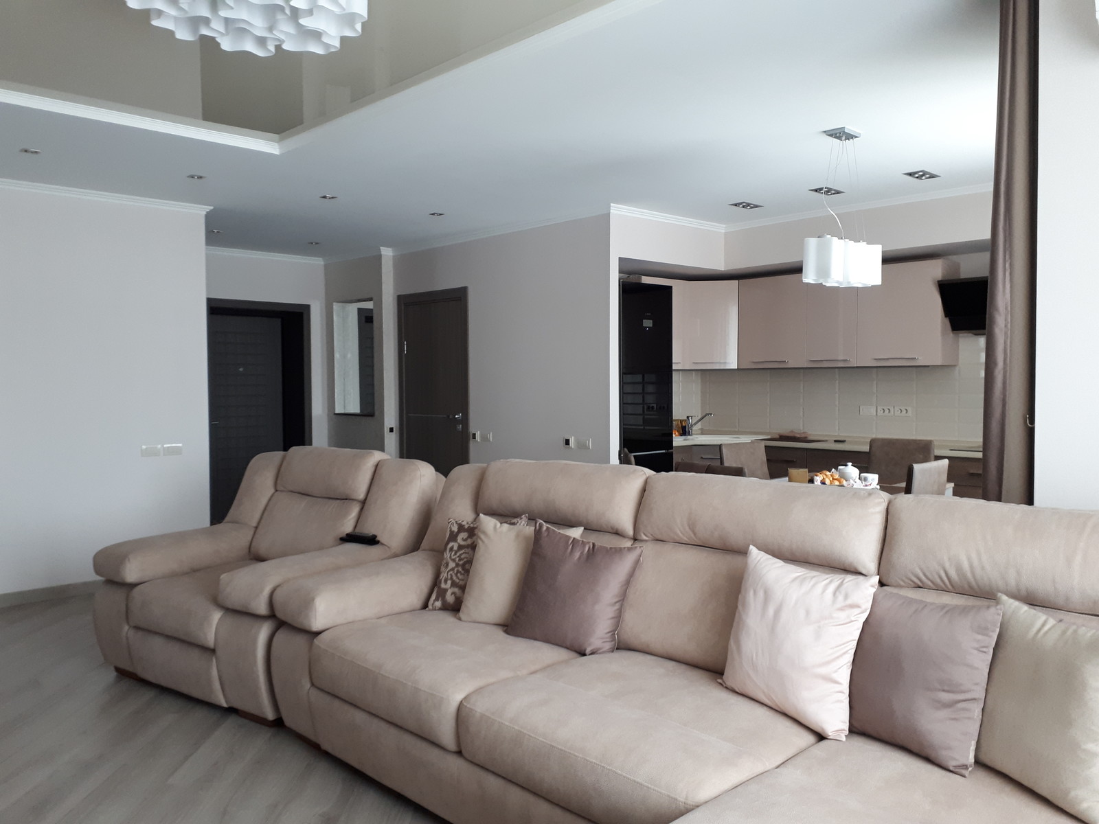 Обложка проекта: Квартира 110 кв.м. по Антонова (фотографии)