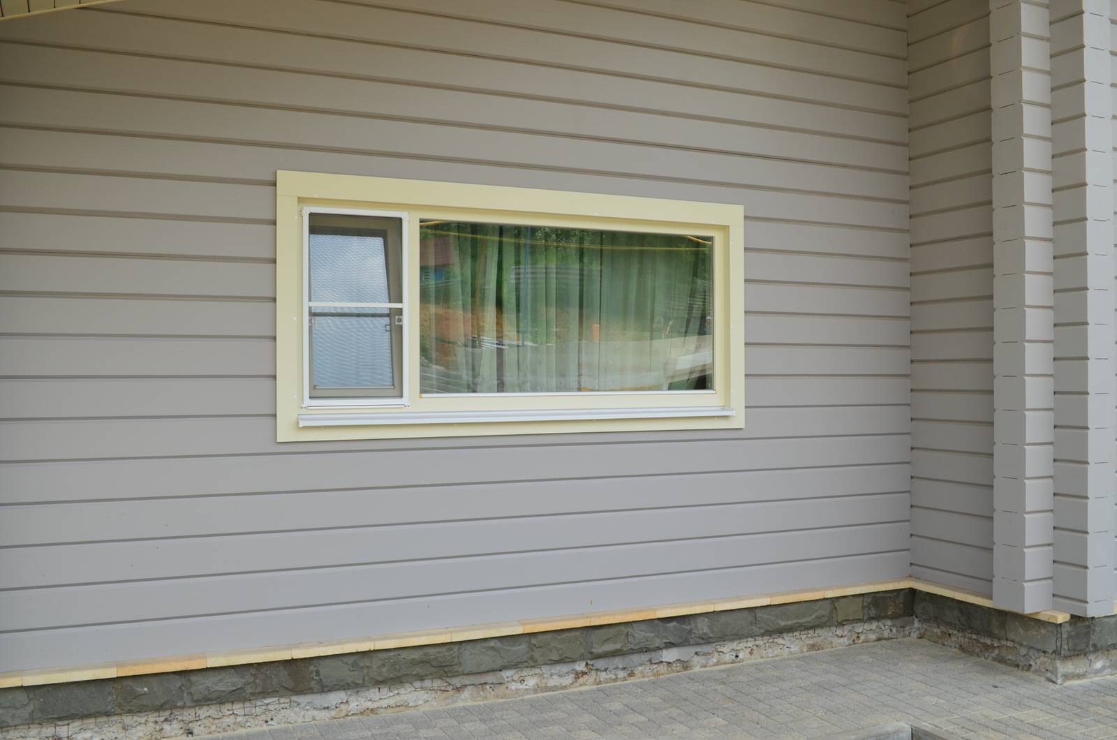 Hi Tech на берегу