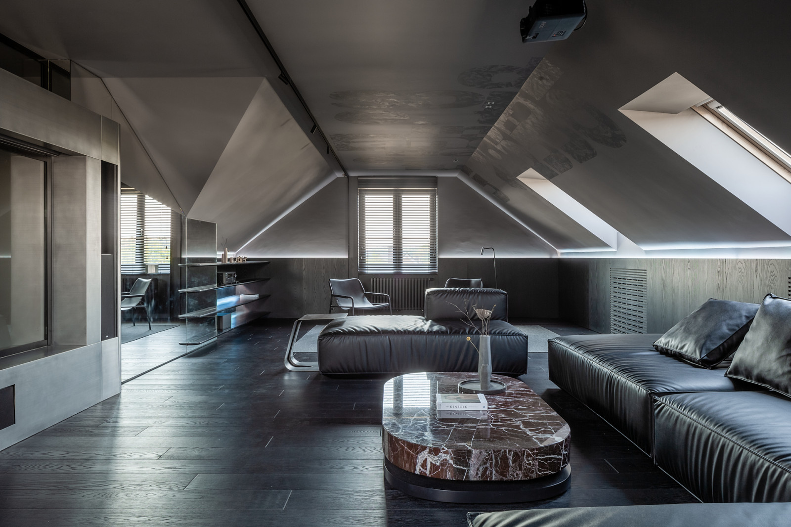 Мансарда в параллельной реальности