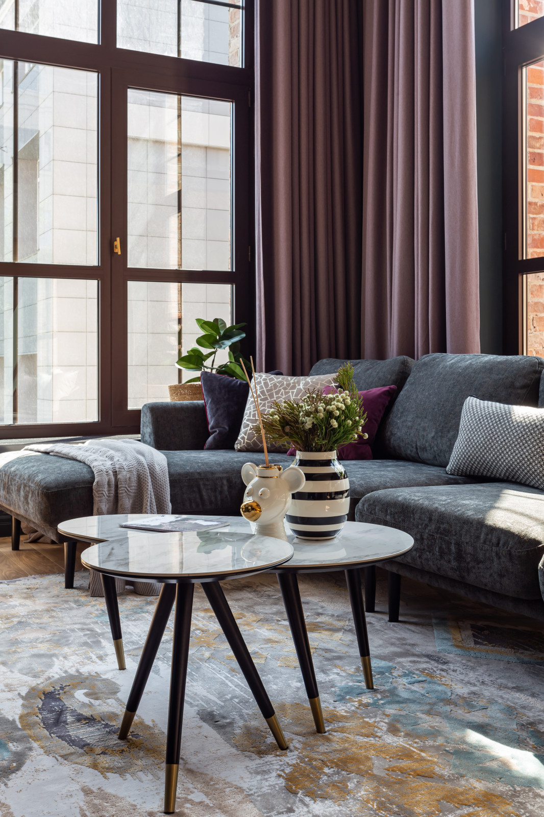 Стилизация двухуровневой квартиры в ЖК Loft Factory