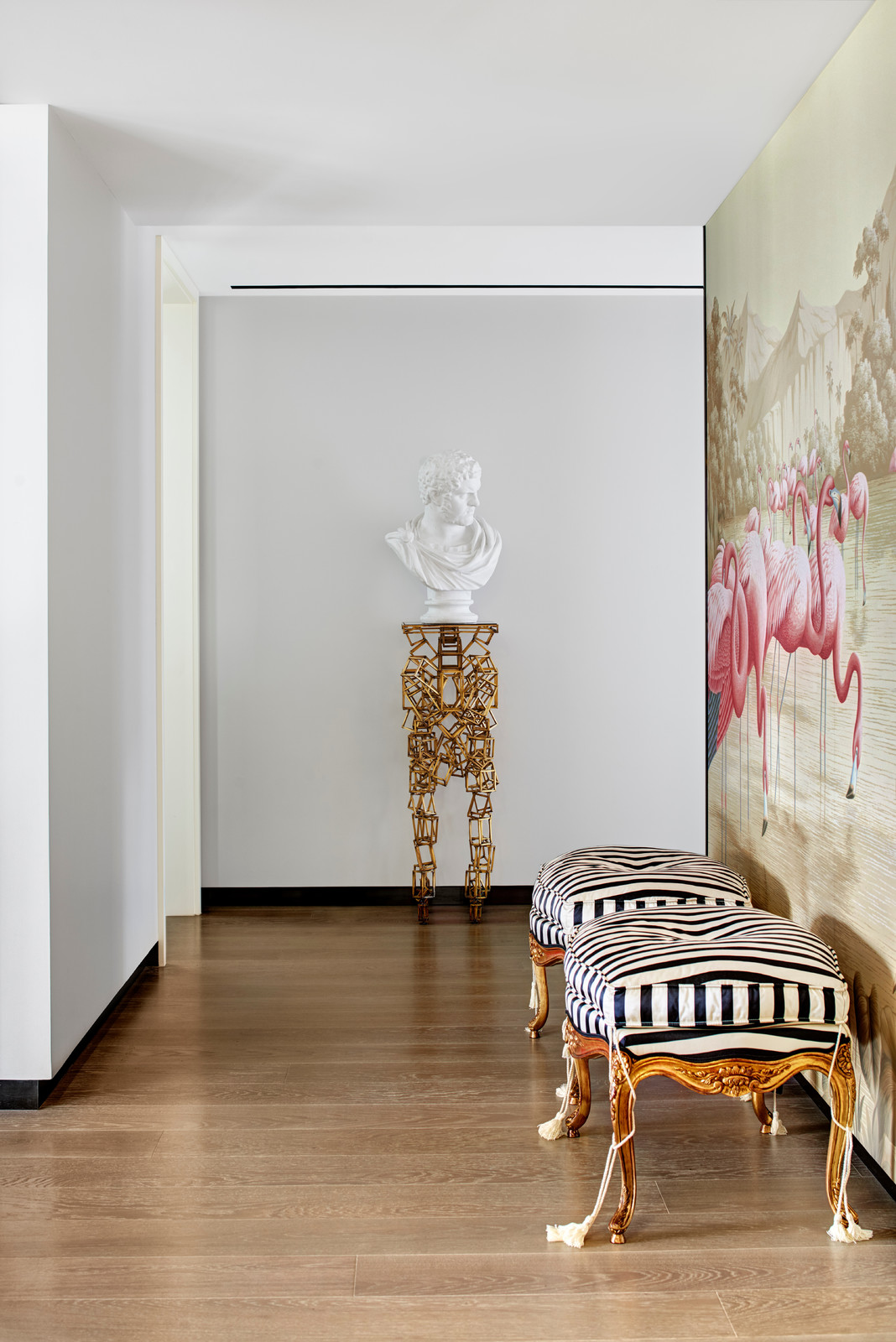 Обложка проекта: The Luxurious Caroline Chen Apartment