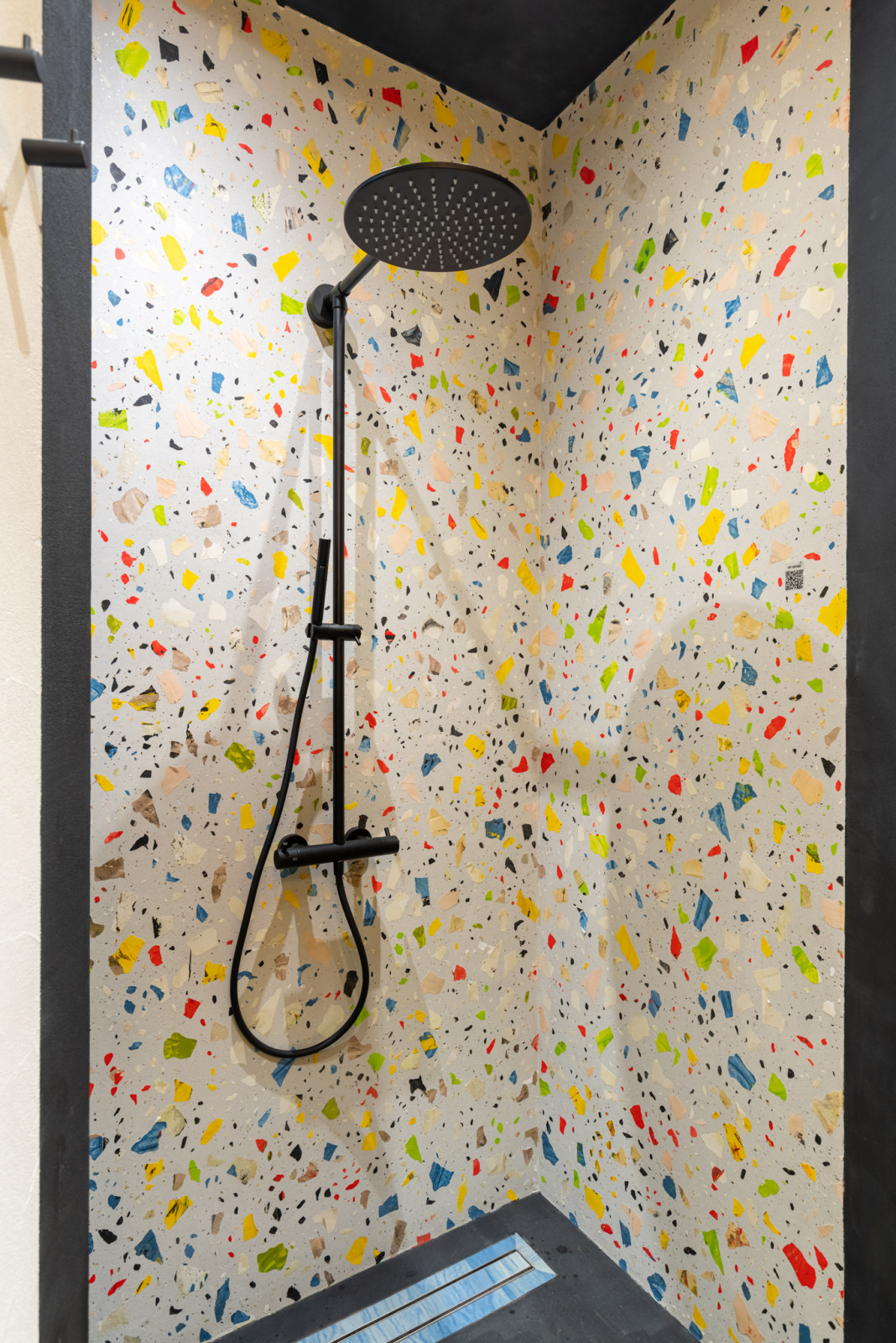 ЯРКИЙ МИКС | BRIGHT MIX project | 24 metres