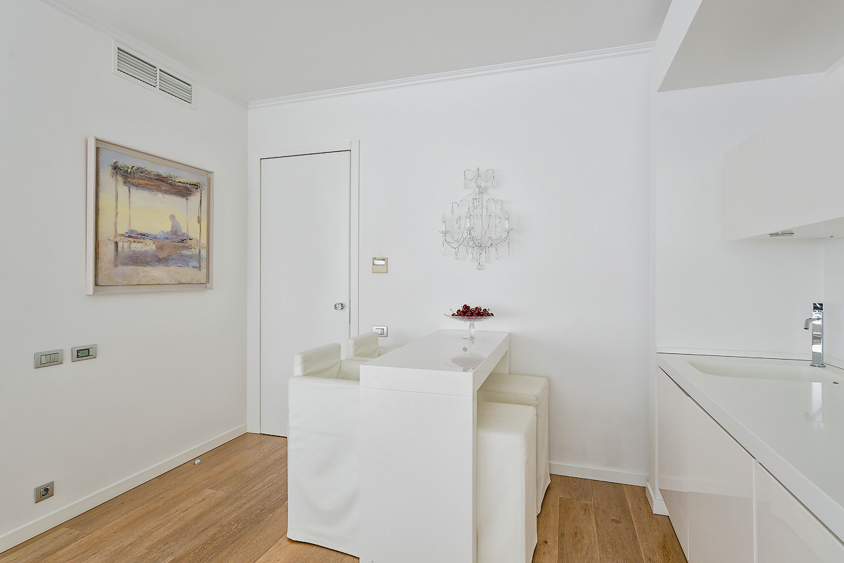 Проект в белом