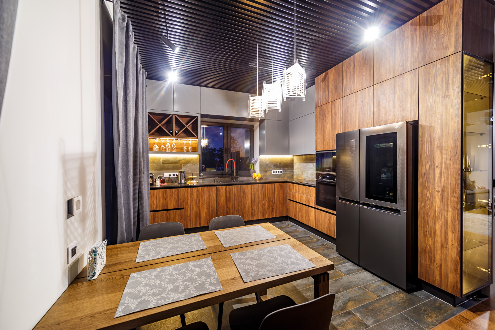 Обложка проекта: Стильно, современно, благородно