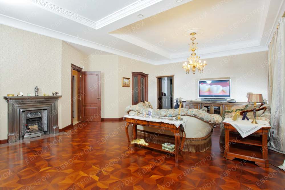 Загородный дом в Репино, площадь 560м2