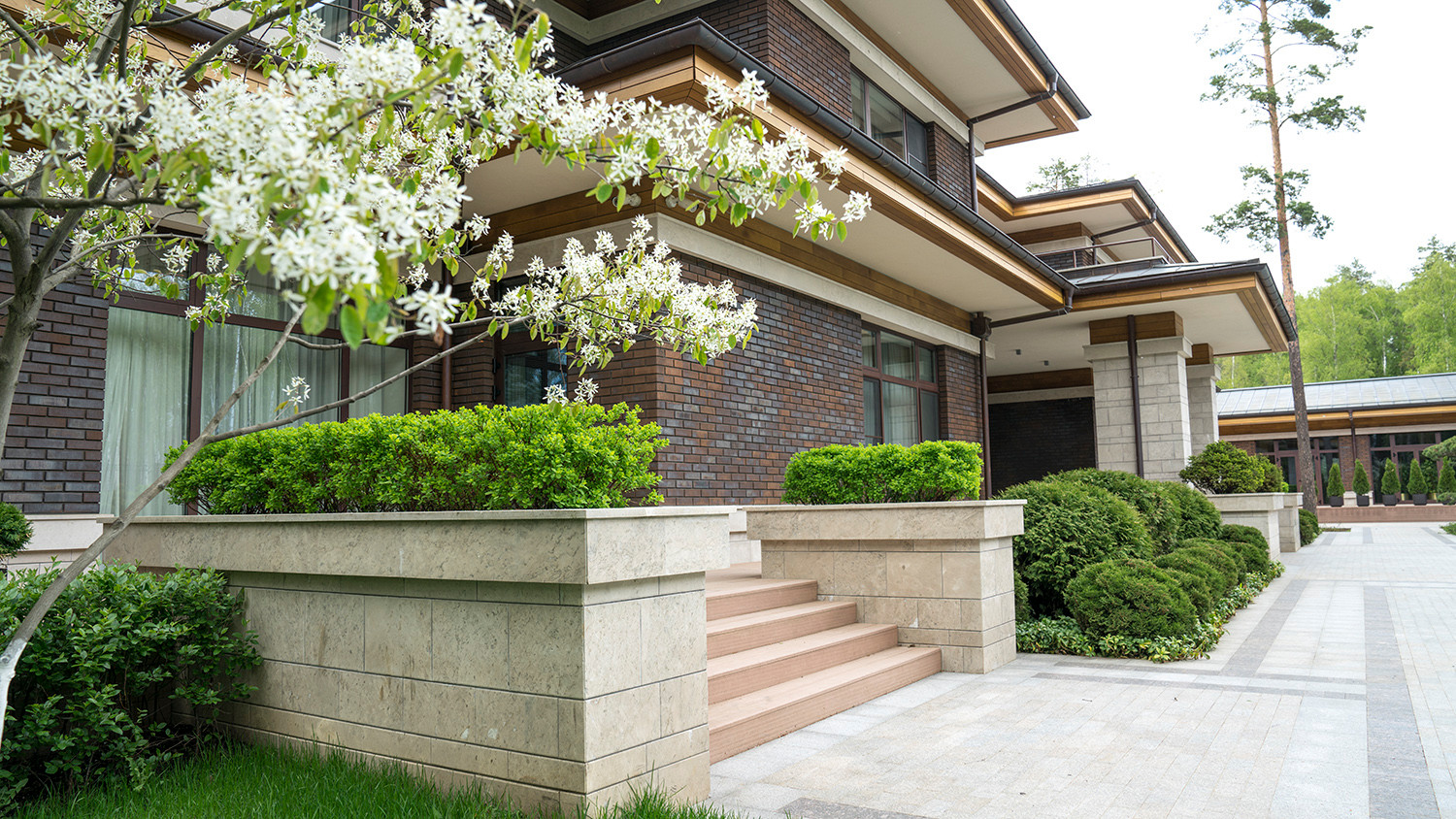 Вилла в стиле Райта. КП "Вымпел" Новорижское шоссе 2016 г.