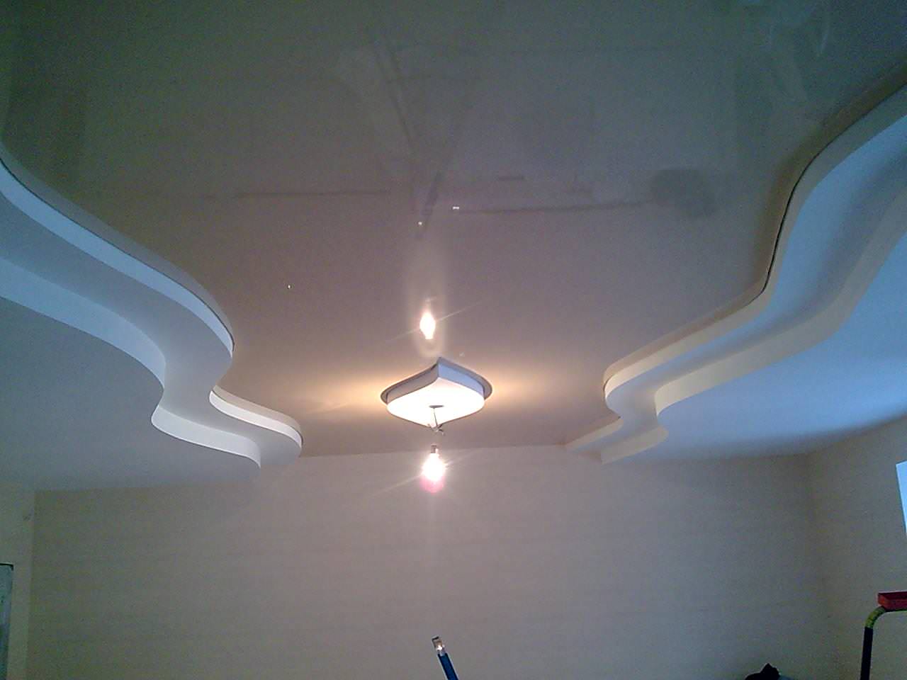 Натяжные потолки