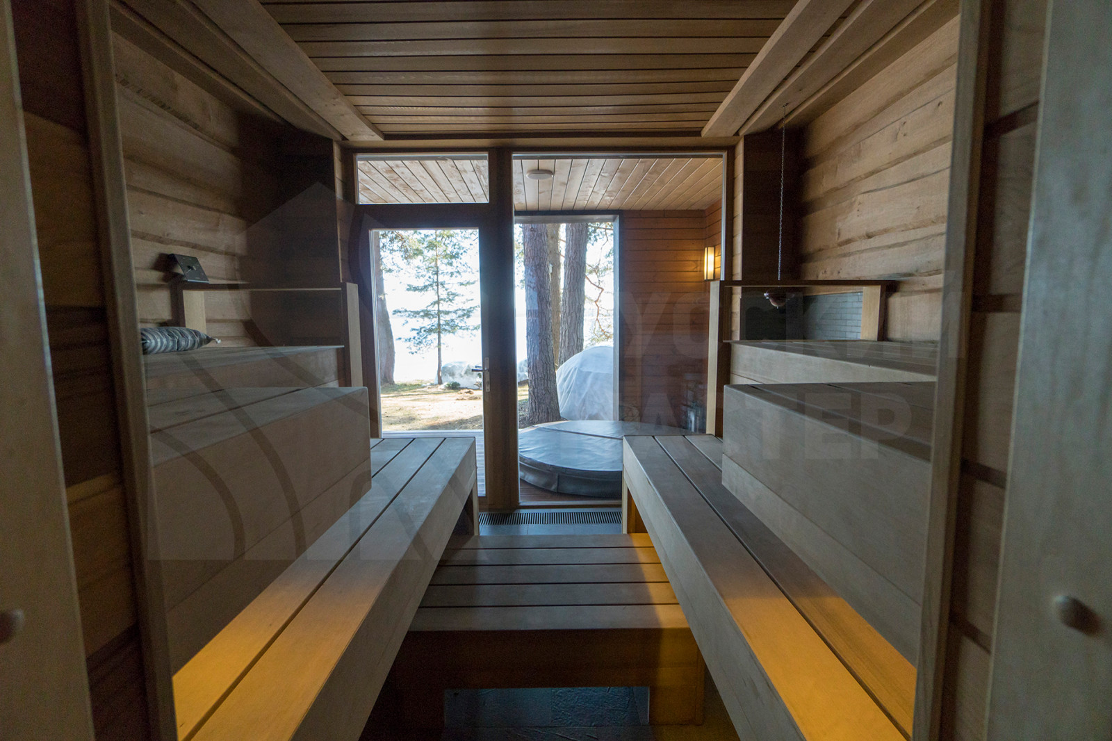 Одноэтажный дом в современном стиле с уютной сауной