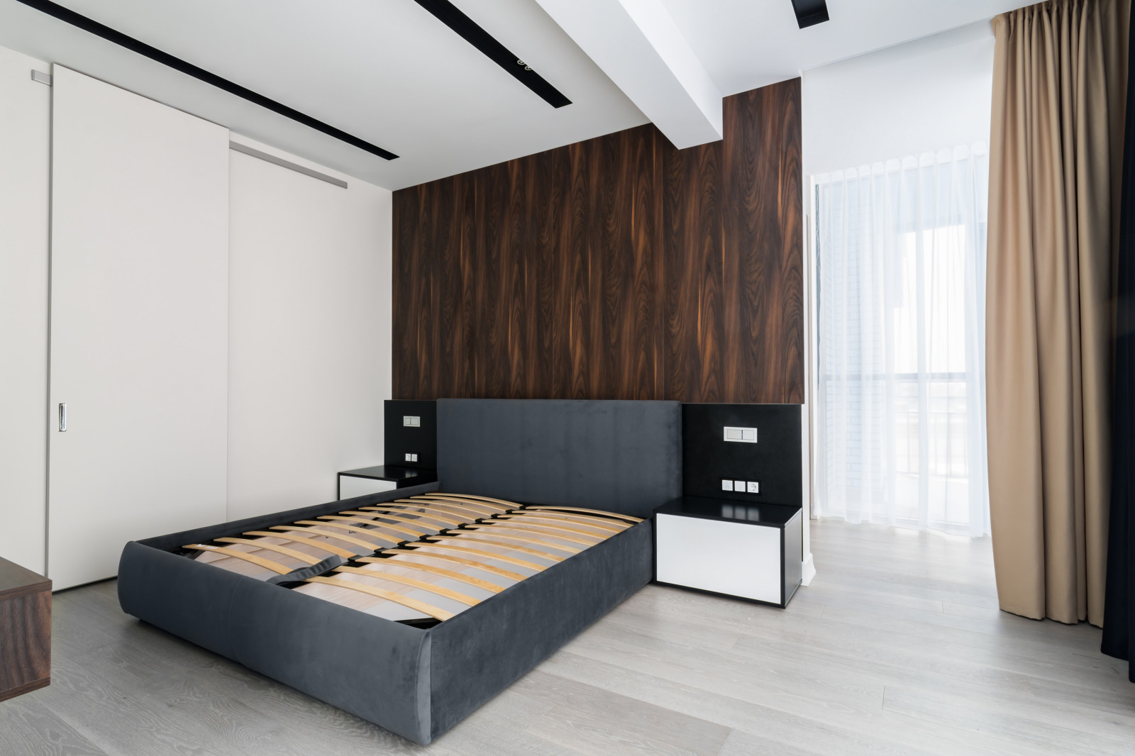 Просторная двухуровневая квартира в современном стиле