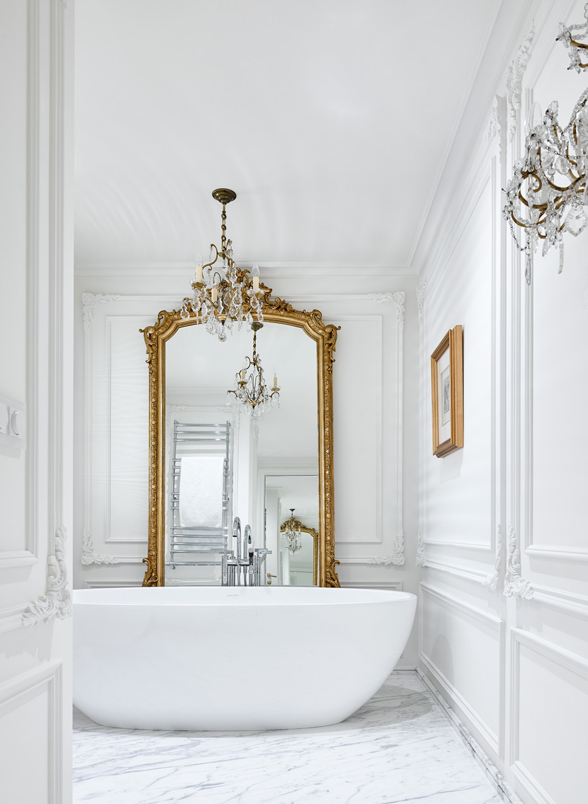 Houzz тур: Белая квартира на Цветном