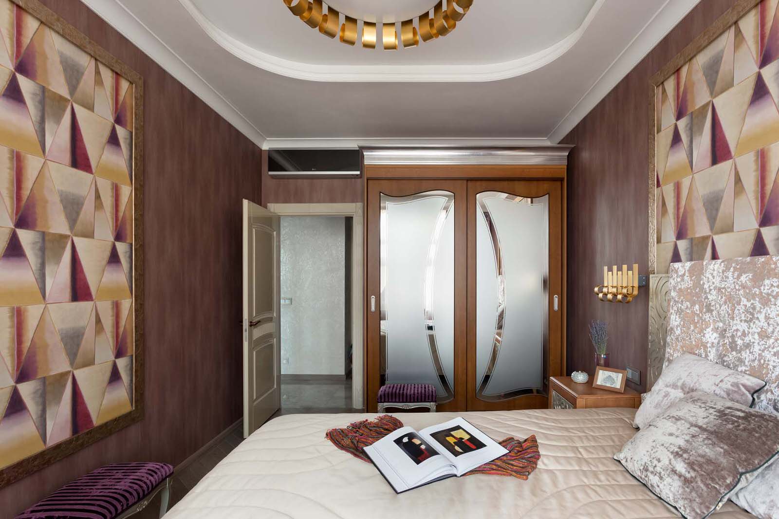 Квартира с ромбами