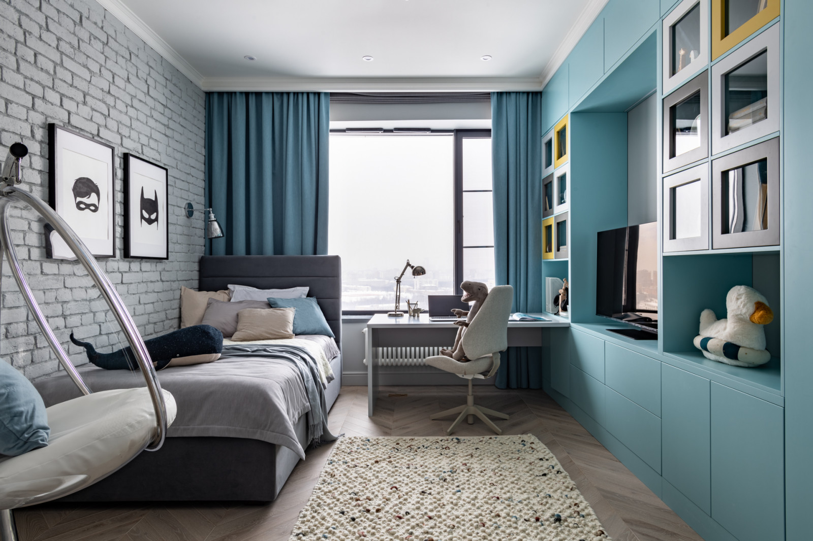 Журнал «Идеи Вашего Дома» назвал этот интерьер «обволакивающий уютом»