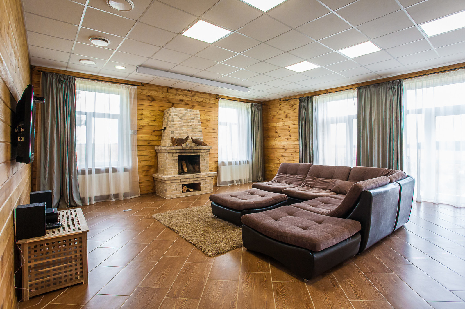 Фоновое изображение профиля Nadia Kurayshevich