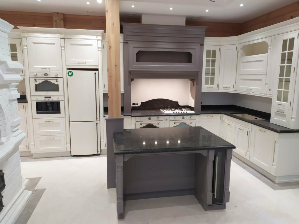 Кухня Victoria в загородном шале.