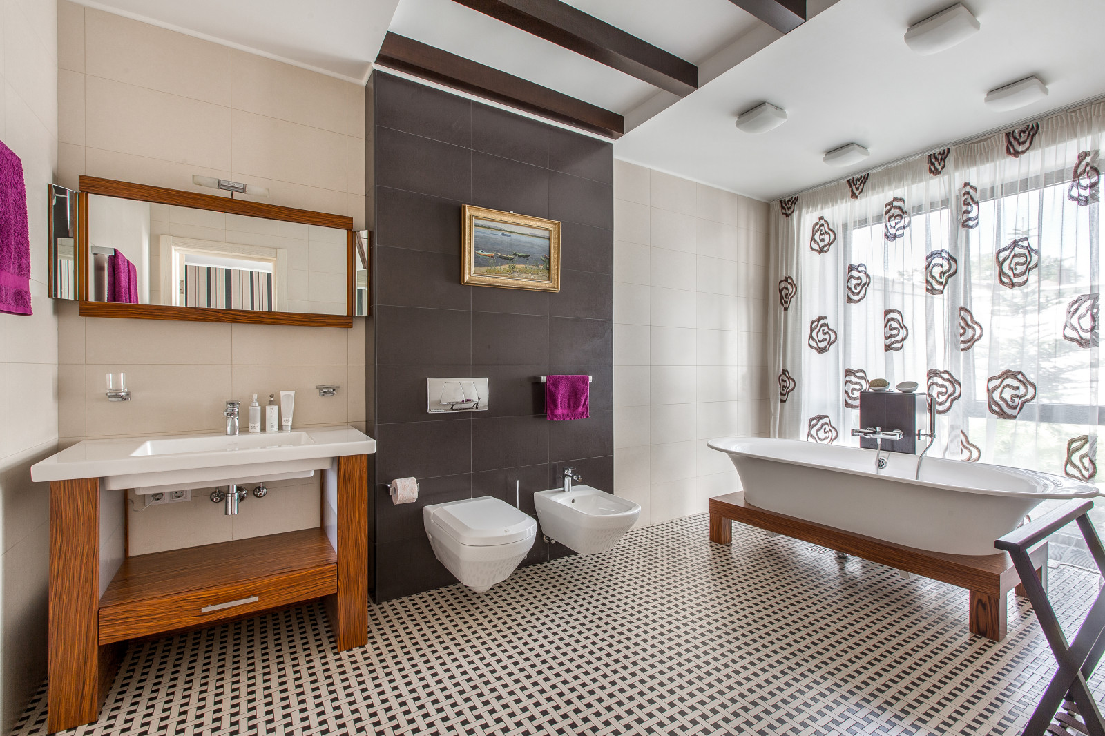 Интерьер с сочной ночинкой