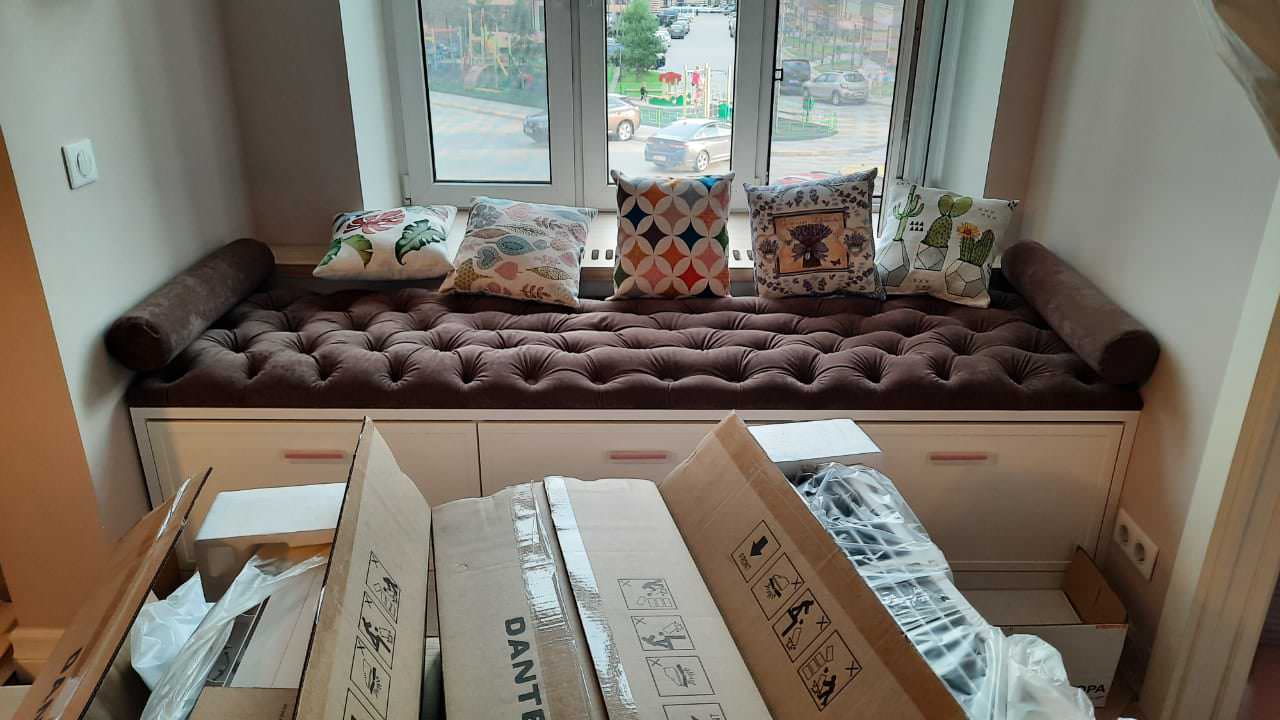 Обложка проекта: Оформление прихожей и подоконника