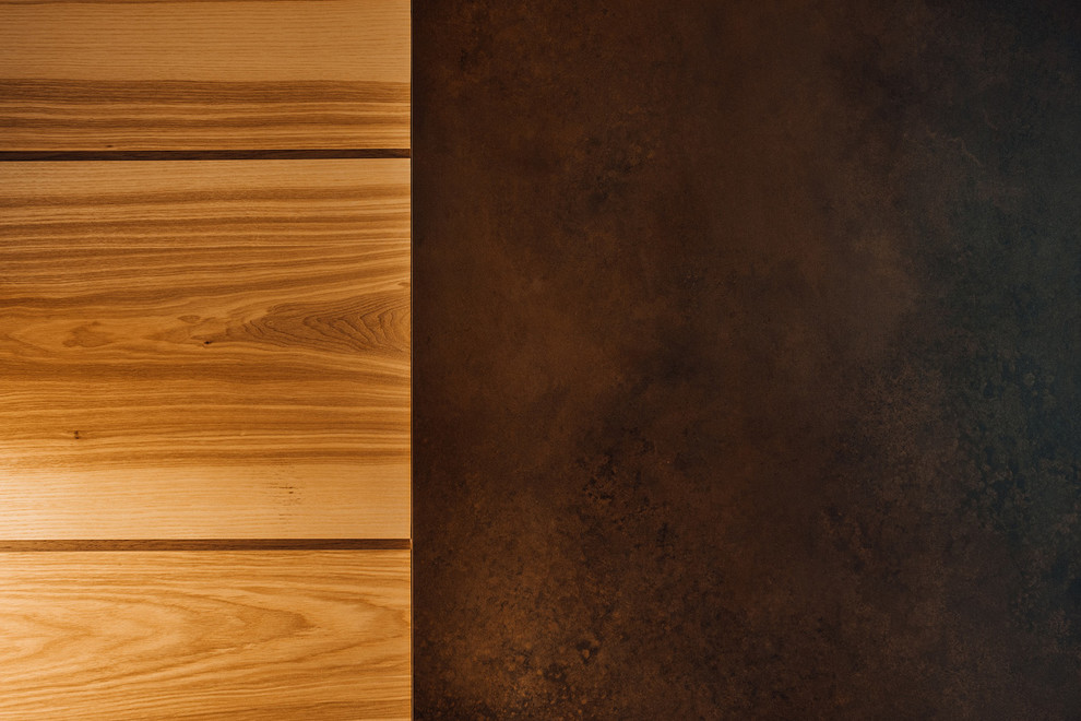 Широкоформатный керамогранит в сауне.