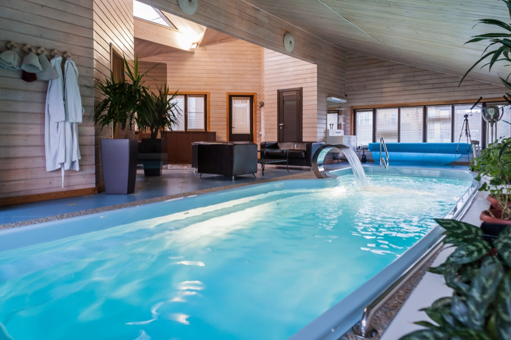 Бассейн в поселке Холм's (Челябинская область)