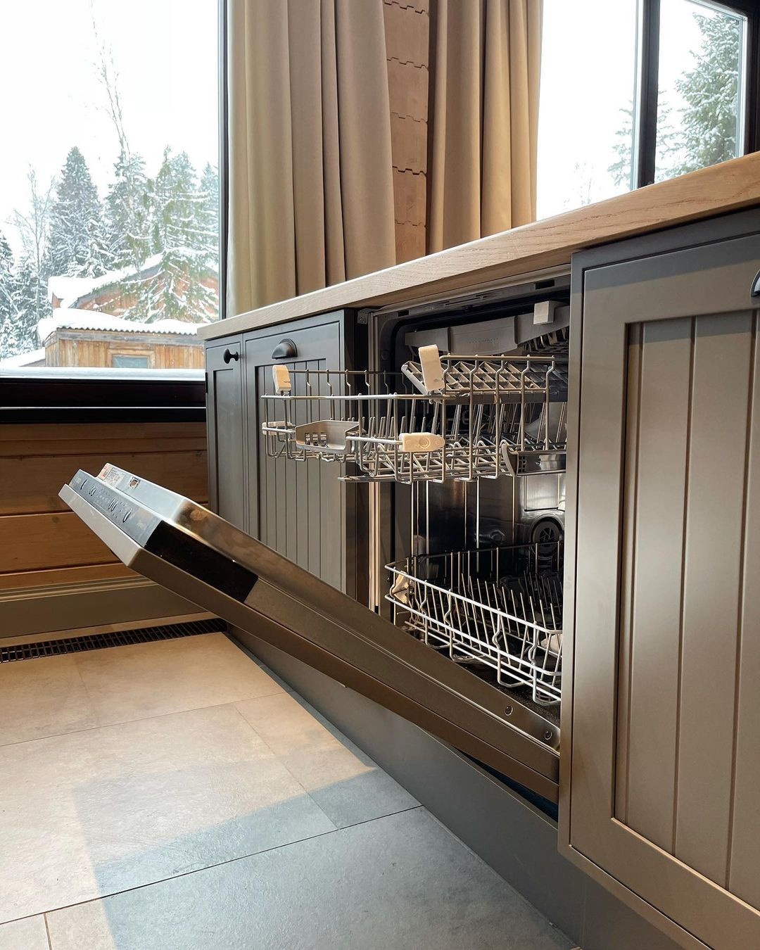 Кухня в загородный дом